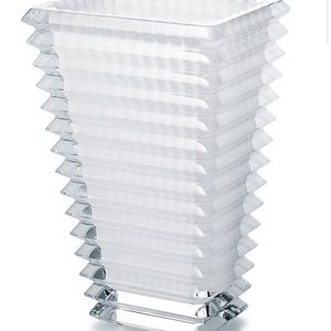 Baccarat Small White Eye Vase